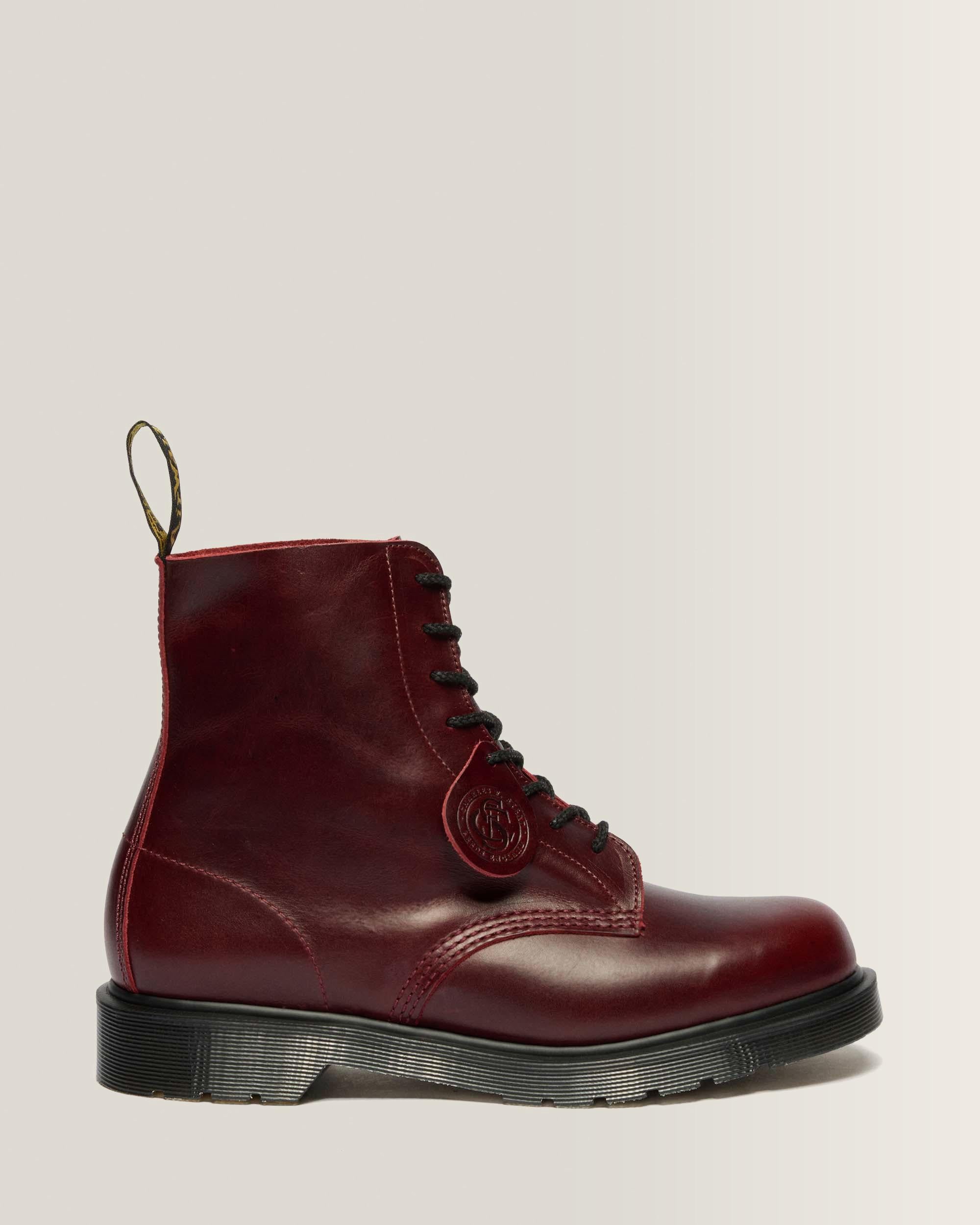 1460 Made In England Classic Calf Leather Boots