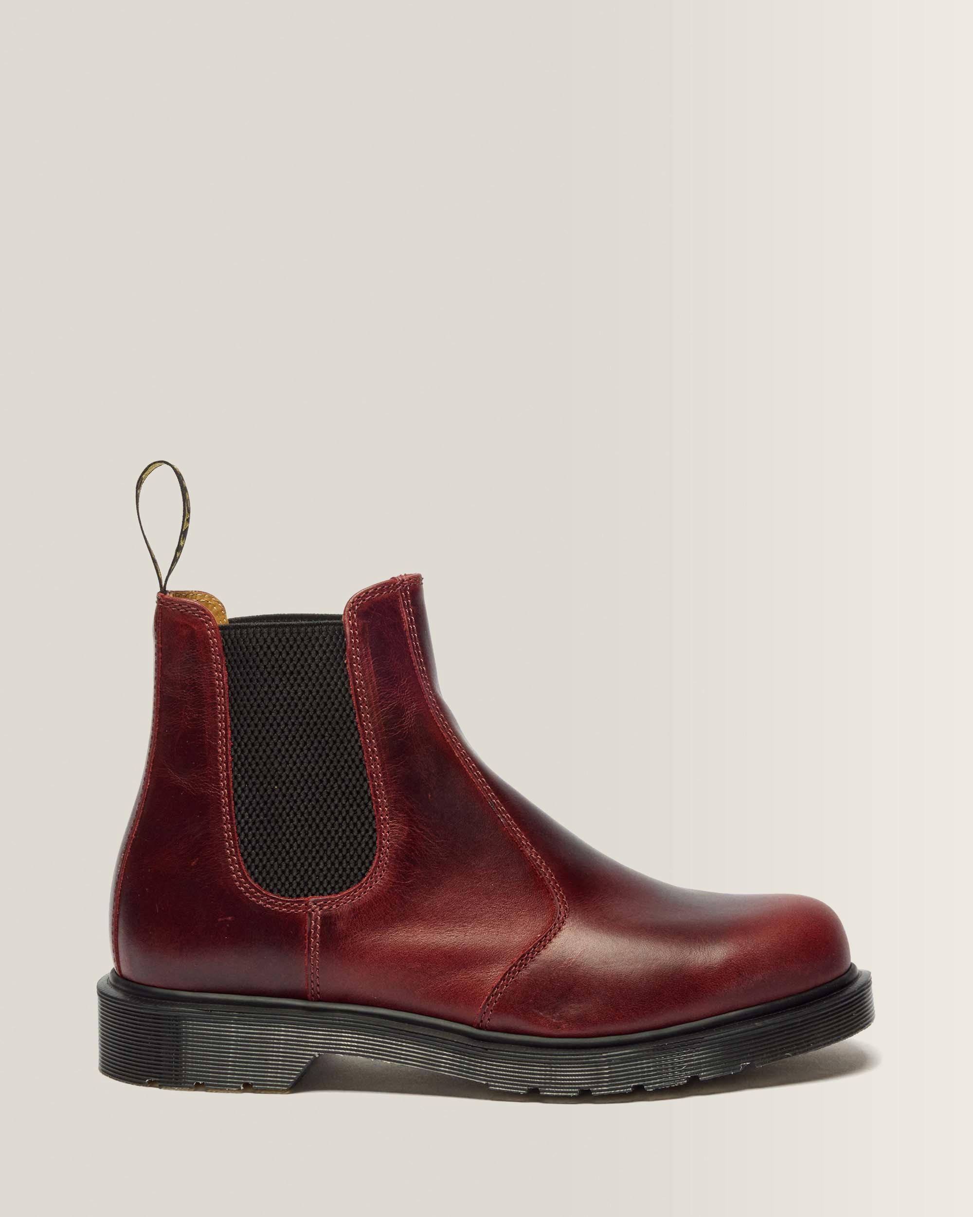 2976 Classic Calf Leather Chelsea Boots